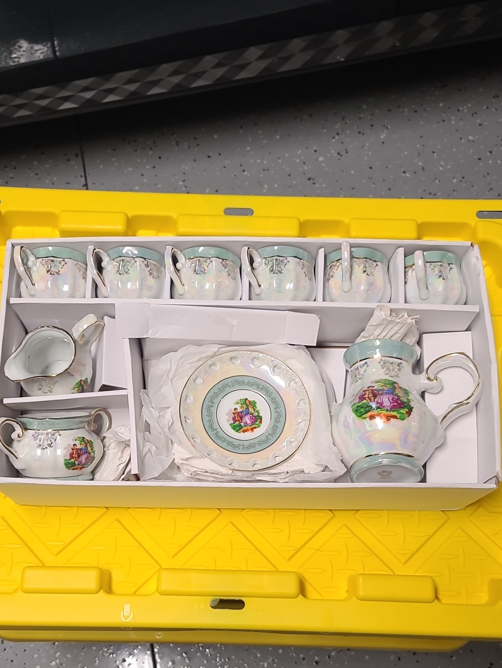 17-Piece Fine Porcelain Coffee Set - White with Gold Accents